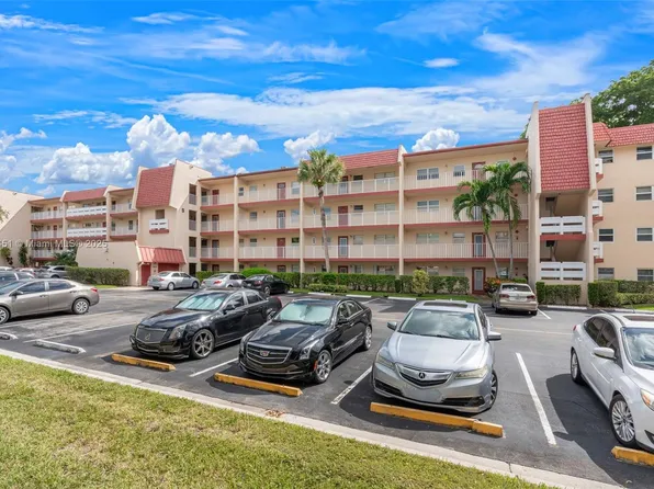 1040 Country Club Dr APT 408, Margate, FL 33063