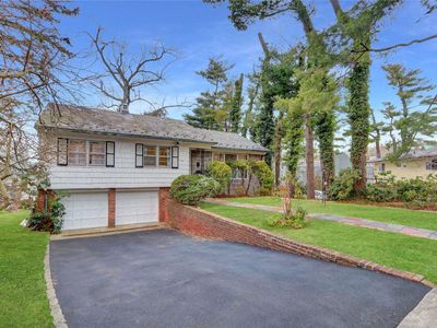 82 Somerset Drive, Great Neck, NY, 11020