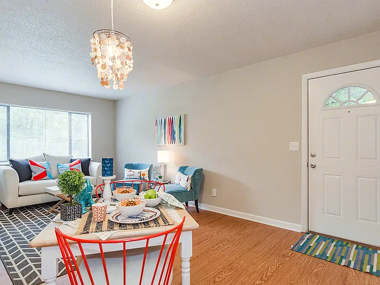 Forest Pointe — Photo 100