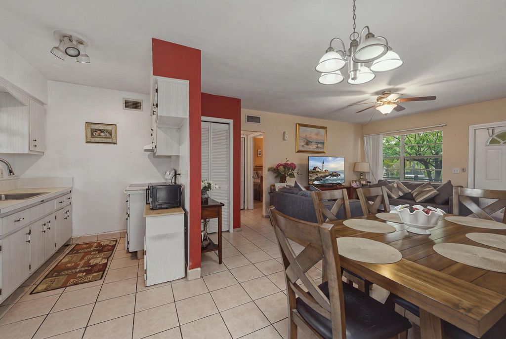 500 SW 15TH Street #107, photo 5