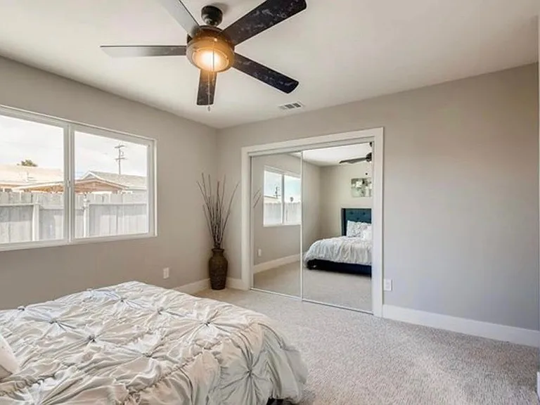 1020 Delaware St — Photo 15