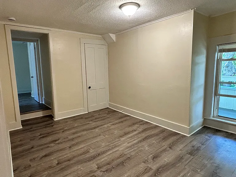 10 Devens St #2B — Photo 12