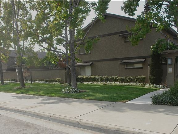 3rd image of 131 N Barranca Ave #131