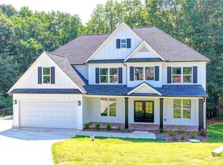 9135 Fox Trail Ln, Gainesville, GA 30506