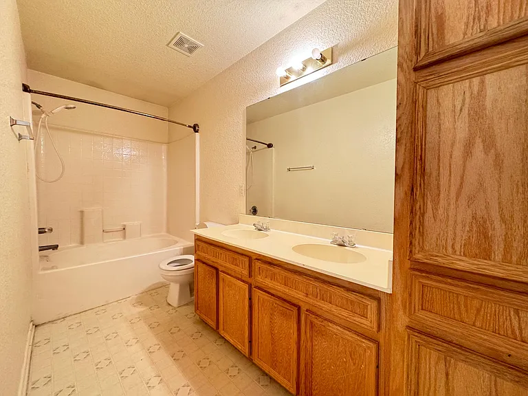 4203 Alleeta Dr #A — Photo 18