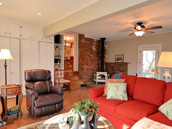 5th image of 360 Rivercrest Dr