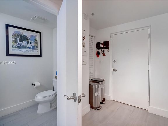 3rd image of 3339 Virginia St