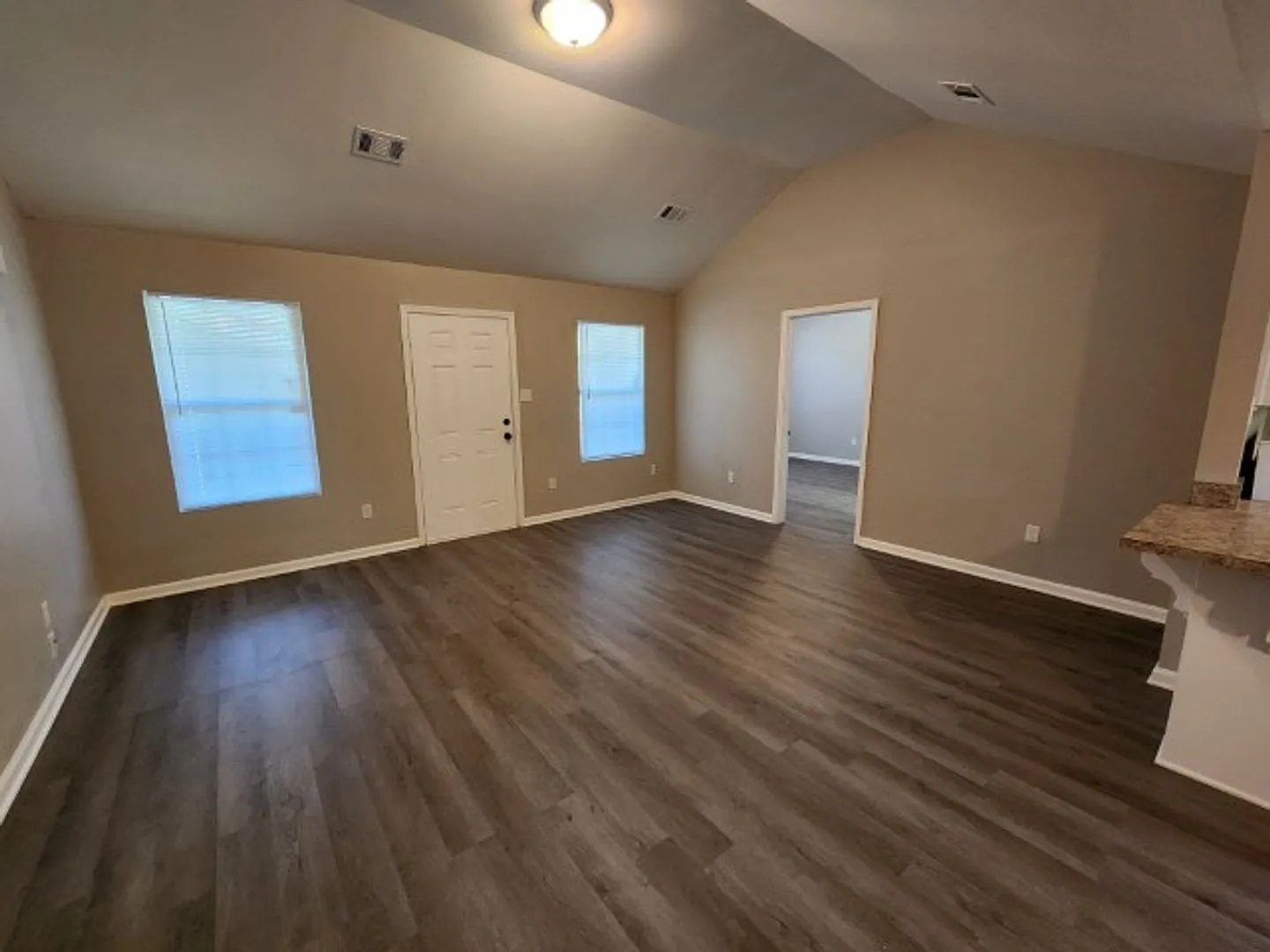 Welcome home to 3501 W 25th Little Rock, For Rent, ** Move in Special - Zero Deposit Option, Plea... — Photo 2