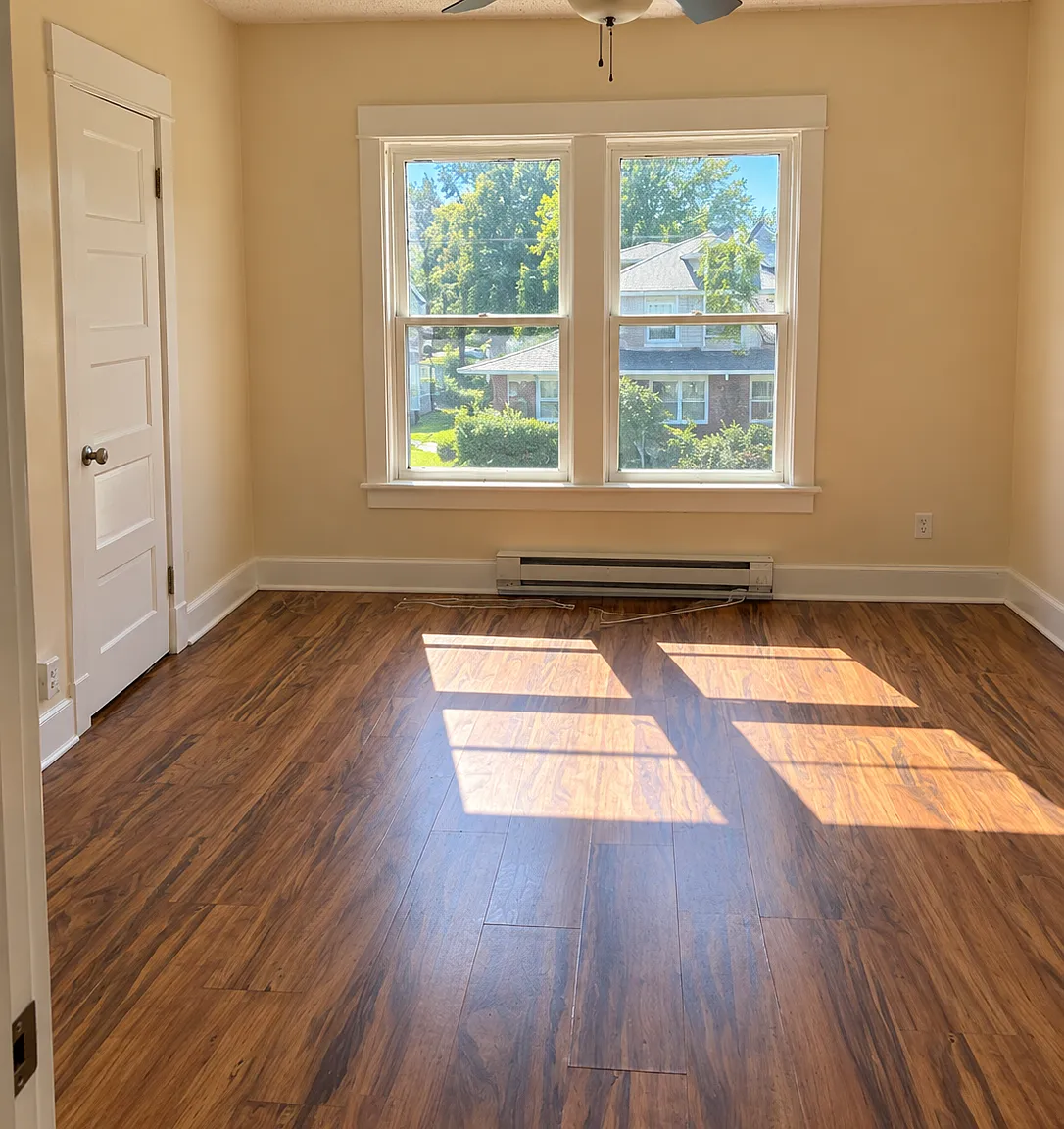 628 West 3rd Street - B — Photo 4