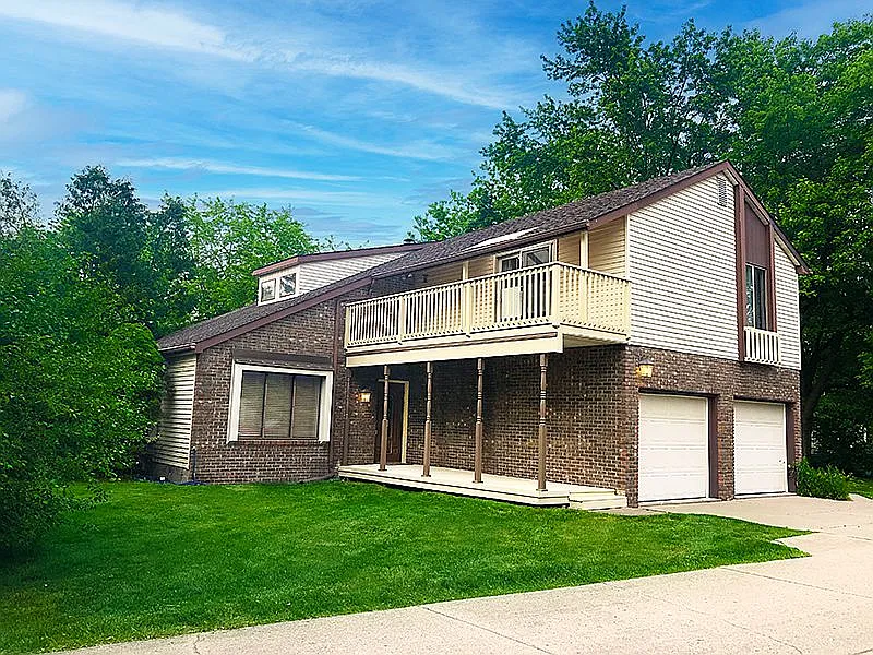 5673 Rothbury Ct photo 1