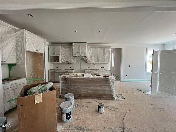 5th image of 6026 Scalybark Rd