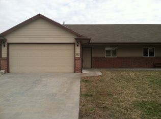 522 Stonemont Dr, Manhattan, KS 66503