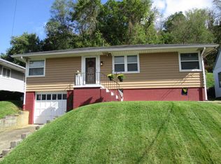 65 Warwood Ter, Wheeling, WV 26003