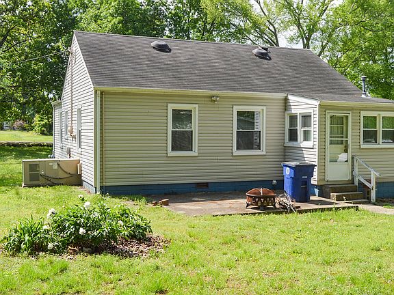5th image of 203 Forest Ave