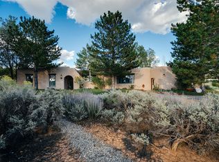 35 N Mesa Rd, El Prado, NM 87529