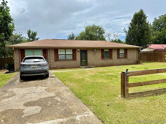 4th image of 231 Spann St