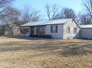 5201 Longview Rd, Kansas City, MO 64137