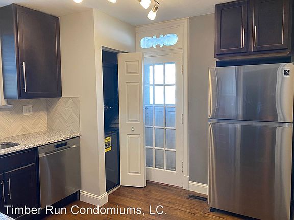 3rd image of 5603 Devonshire Ave #1