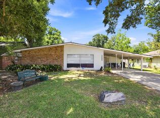 1005 Cherryhill St, Lake Charles, LA 70607