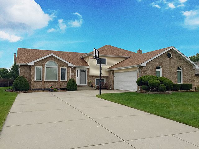 1st image of 13911 Creek Crossing Dr