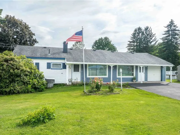 32 Bakeman St, Fulton, NY 13069
