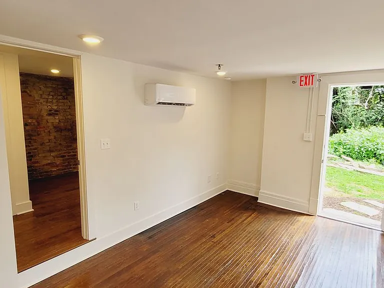 2237 Rivermont Ave — Photo 3