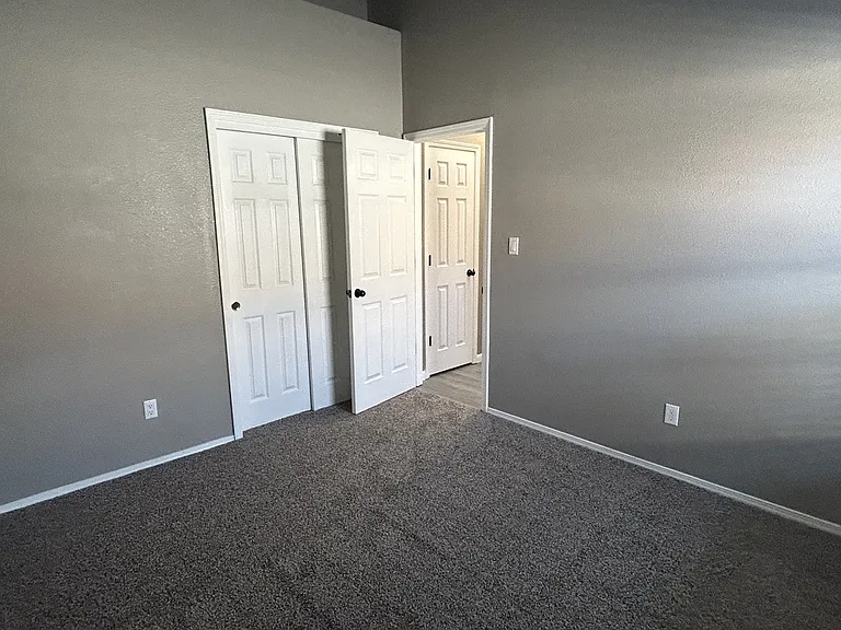 7224 Boxwood Ave NE — Photo 16