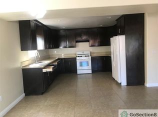 335 W 49th St, Los Angeles, CA 90037