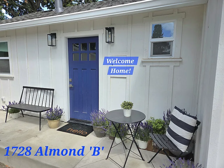 1728 Almond Ave #B — Photo 2