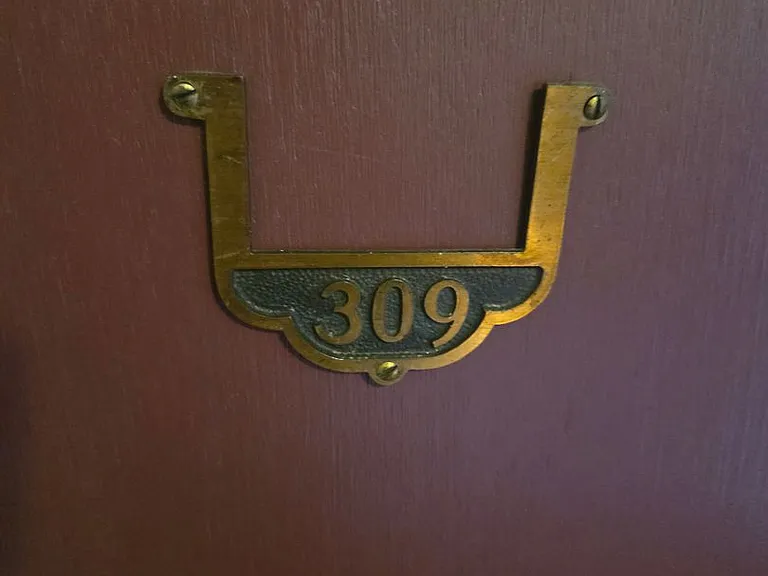 Seward Apartments — Photo 5