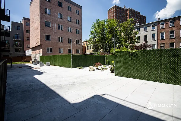 Rented by Nooklyn NYC LLC | media 57