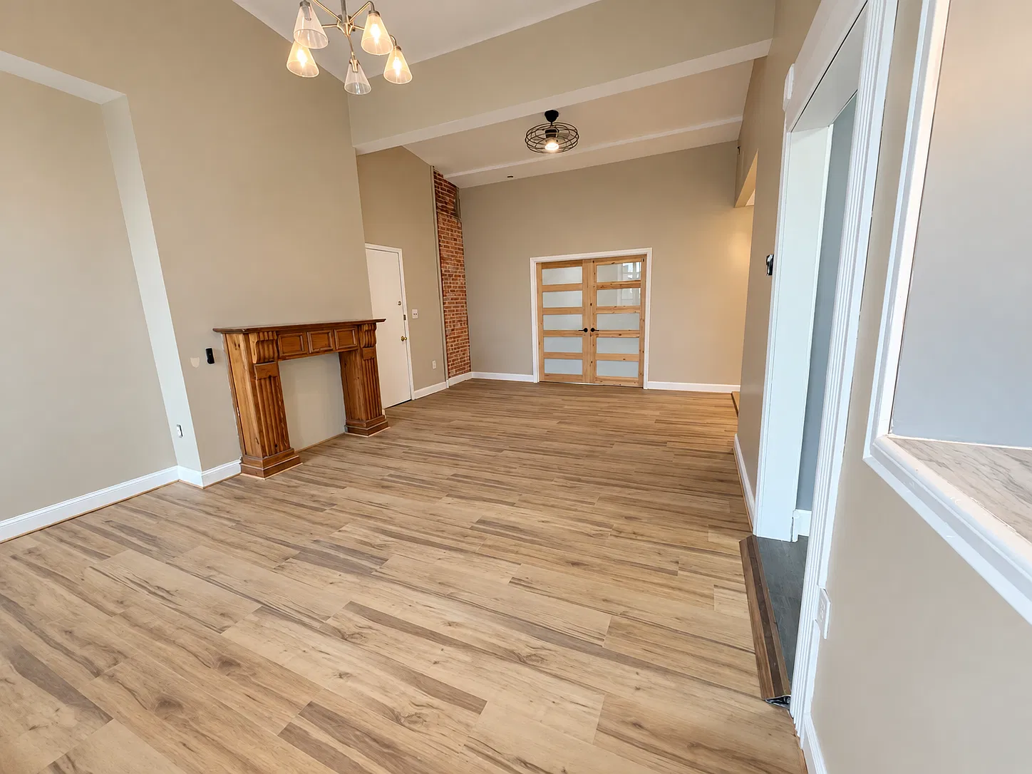 2 bed, $1,995 — Photo 1