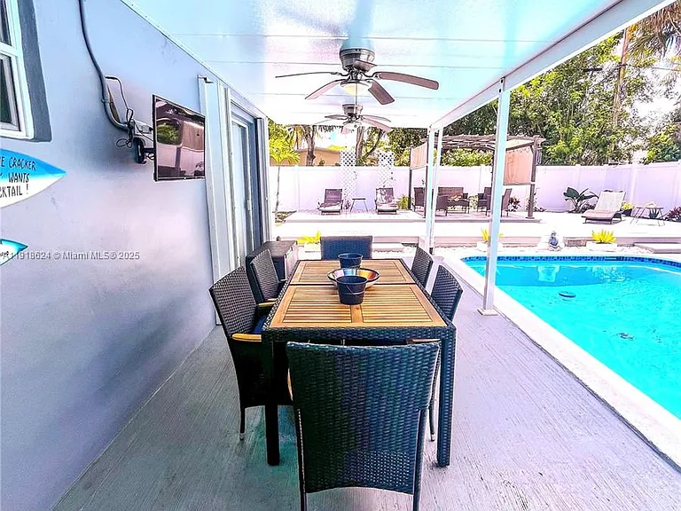 4420 NW 30th Ct — Photo 27