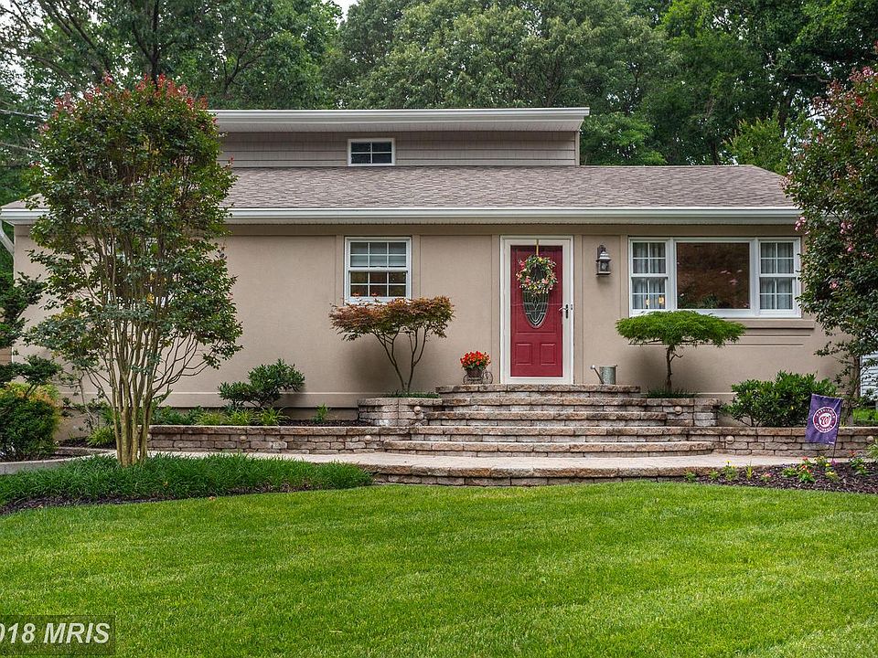 1st image of 1029 Mountain Top Dr