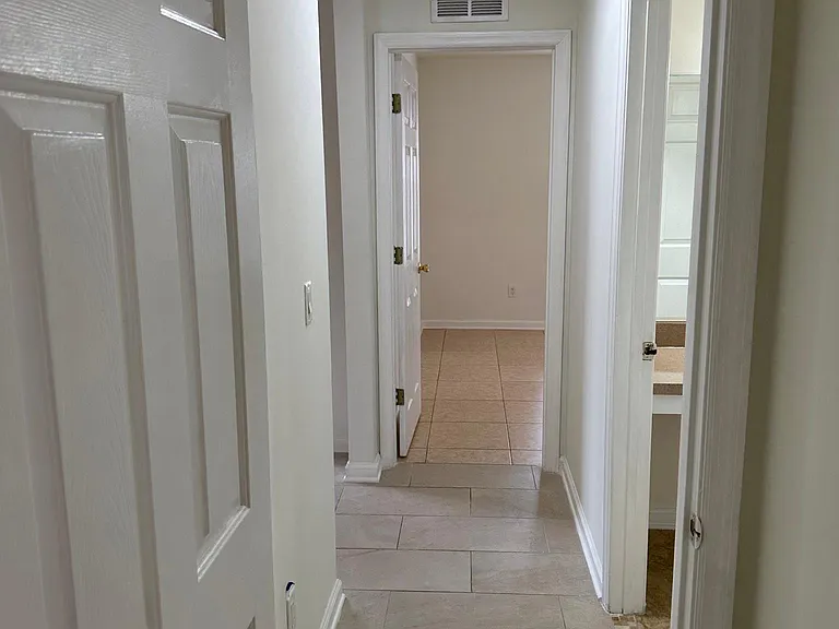 12083 Footman Ct — Photo 12