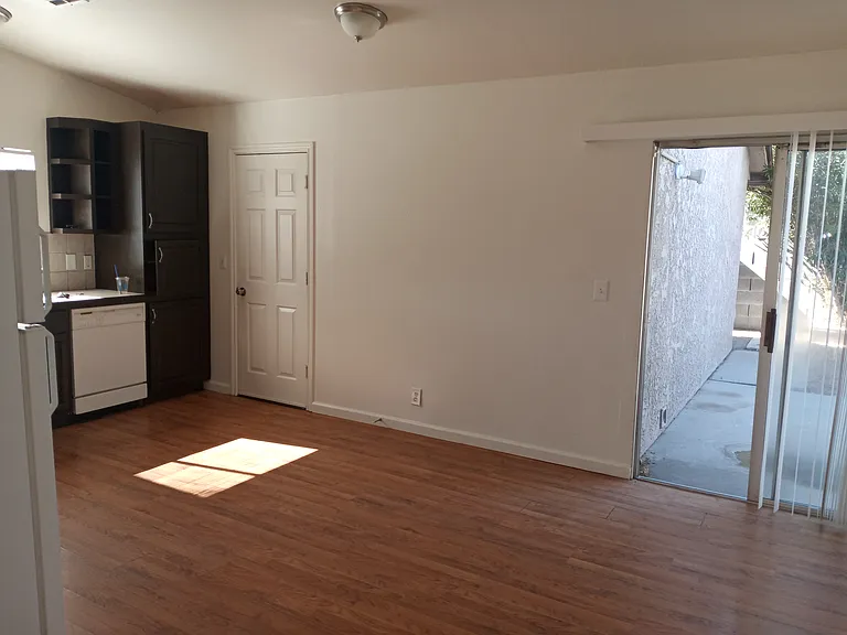 6570 Mountainwood Ln — Photo 3