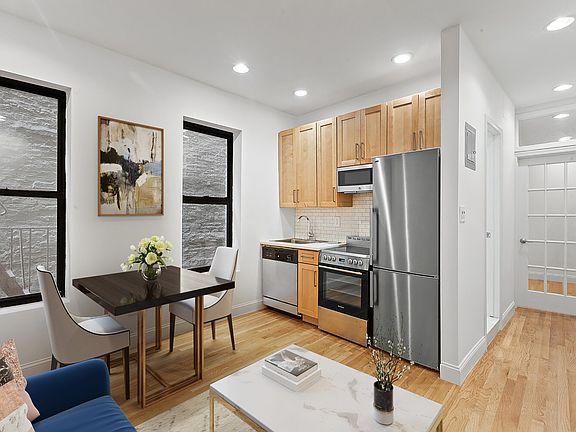 2nd image of 128 W 13th St APT 11