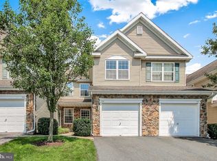 1006 Country Ln, Morgantown, PA 19543