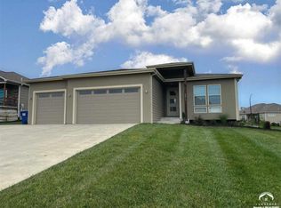 5611 Fort Laramie Ct, Lawrence, KS 66049
