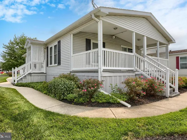384 W Spruce St, Palmyra, PA 17078