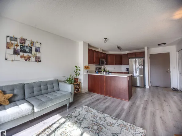 4403 23rd St NW #409, Edmonton, AB T6T 0E4