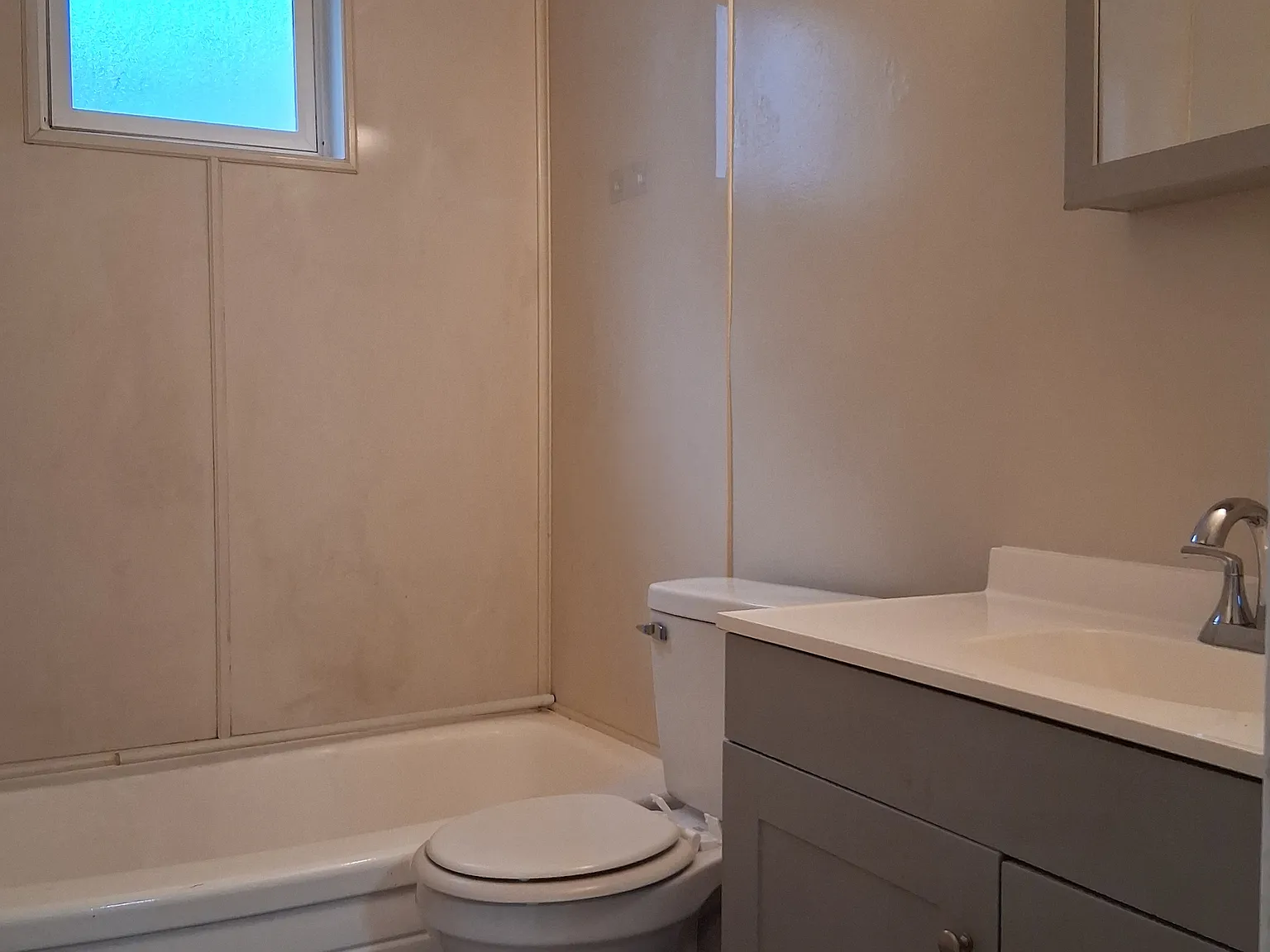 2 bed, 800 sqft, $1,100 — Photo 3