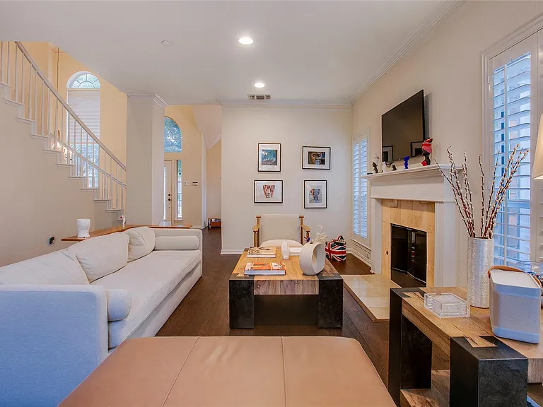 14628 Dickenson Ct — Photo 8