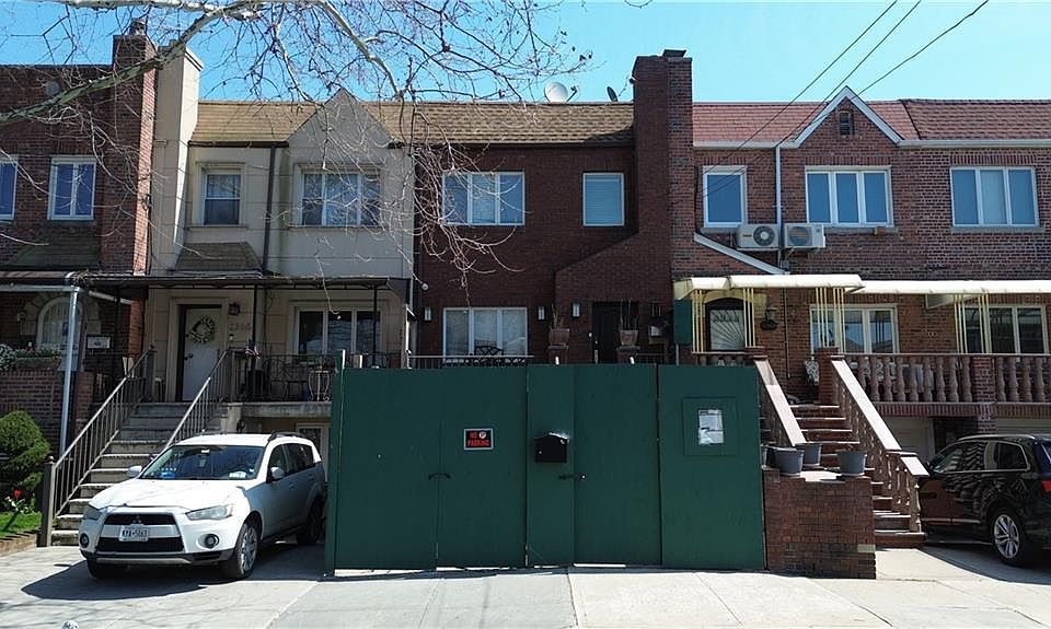 1st image of 2367 E 7th St
