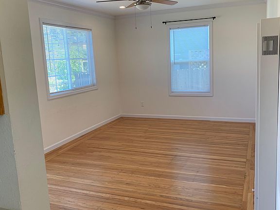 2nd image of 3006 Moran Ave