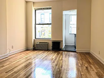 Rented by PocketBroker Inc