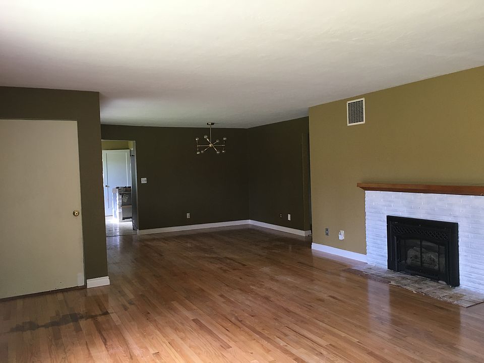 1st image of 1125 Brentwood Dr