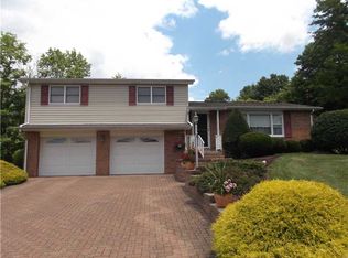 243 High St, Irwin, PA 15642