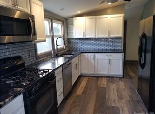 23 Greenlawn Dr, Fairfield, CT 06825