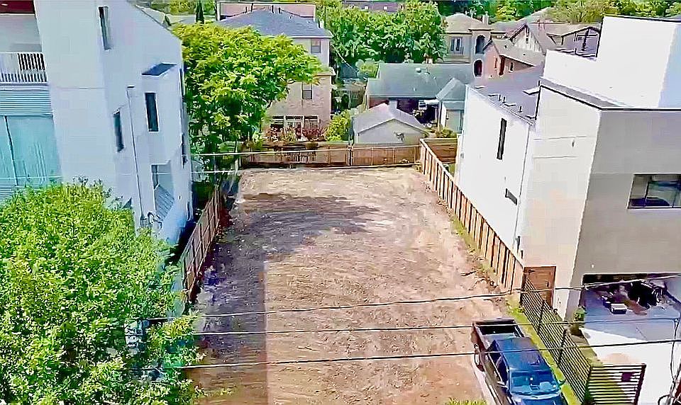 1st image of 1810 Morse St